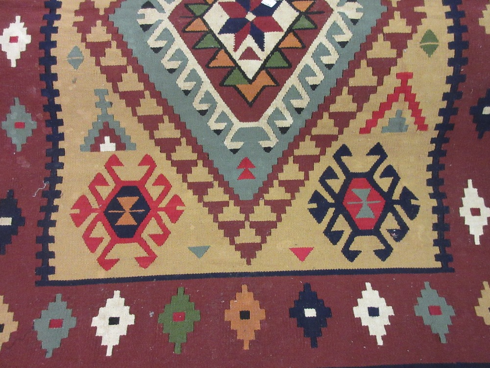 Small Kelim rug with a hooked medallion design together with a small Kelim runner - Bild 2 aus 2