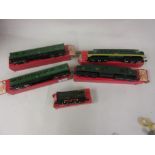 Hornby Dublo 4050 corridor coach in original box,