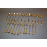 Early 20th Century London silver Old English pattern twenty four piece canteen of cutlery