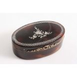 A LATE 18TH CENTURY GILT-METAL MOUNTED OVAL TORTOISESHELL SNUFF BOX the cover inlaid with a floral