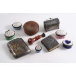 A MIXED LOT:- An 18th century pressed horn, circular box & cover, a cigarette case, a mounted