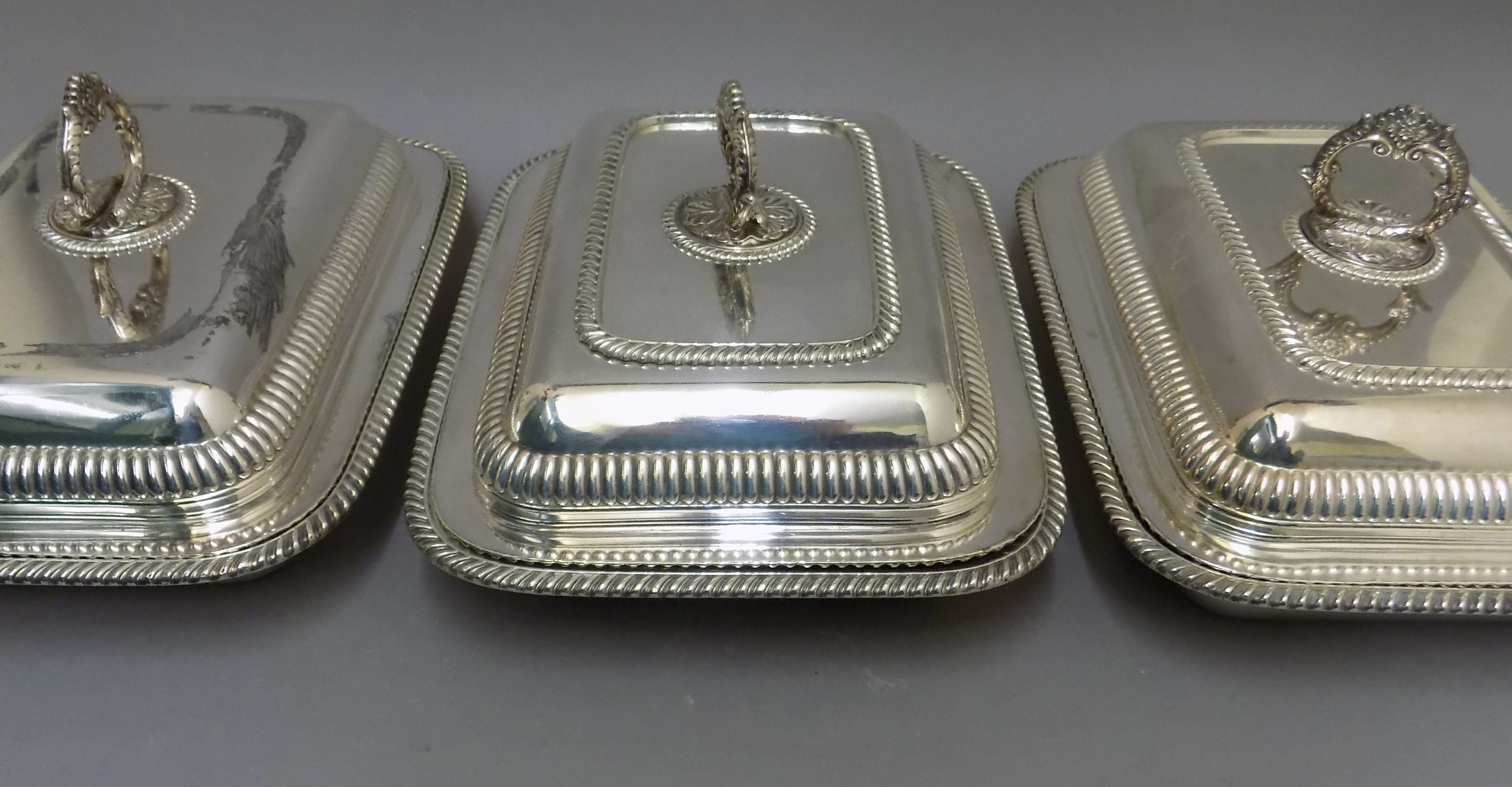 3 PLATED ENTREE DISHES & COVERS (CRESTED)