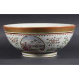 CHINESE EXPORT STYLE FRUIT BOWL, late 19th or 20th century, painted in the European style with