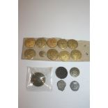 GOLF BUTTONS - ST ANDREWS some gilt buttons from the Royal and Ancient Golf Club (St Andrews),