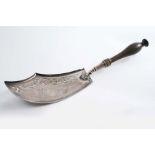 AN EARLY 19TH CENTURY FRENCH FISH SLICE with a turned wooden handle & a pierced & engraved blade,
