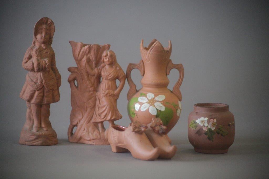 Watcombe Terracotta Inc Teapots & Assorted Items