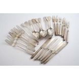 A SMALL QUANTITY OF LATE 19TH / EARLY 20TH CENTURY RUSSIAN FLATWARE & CUTLERY:- Nine Fiddle