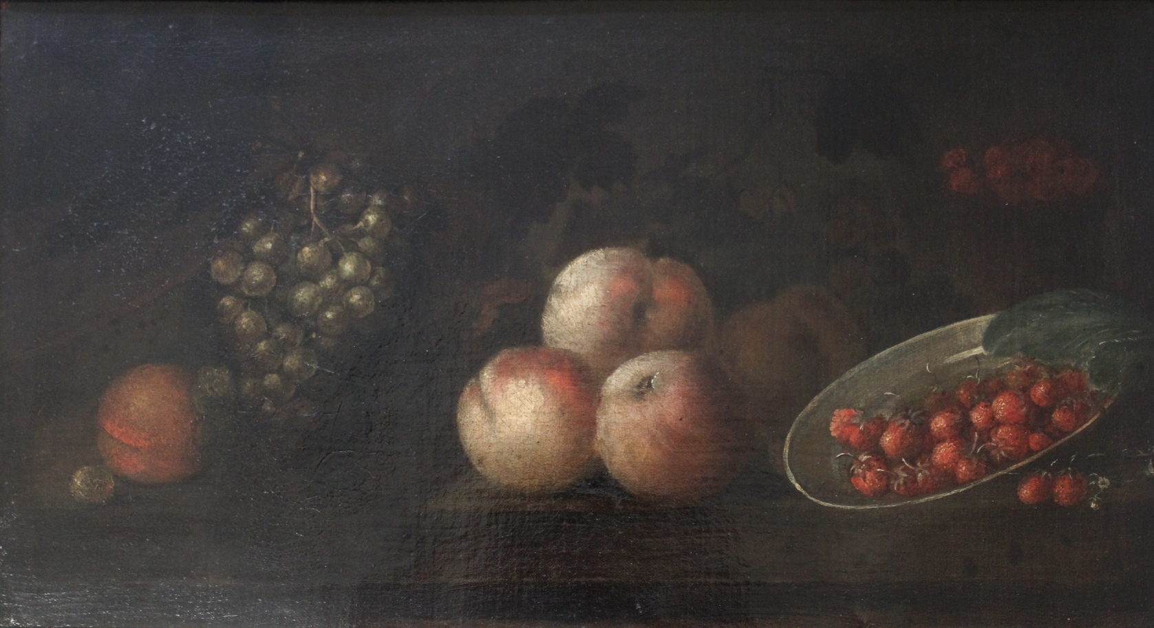 FOLLOWER OF JAKOB BOGDANI (1658-1724) STILL LIFE OF FRUITS ON A LEDGE Oil on canvas 32 x 59.