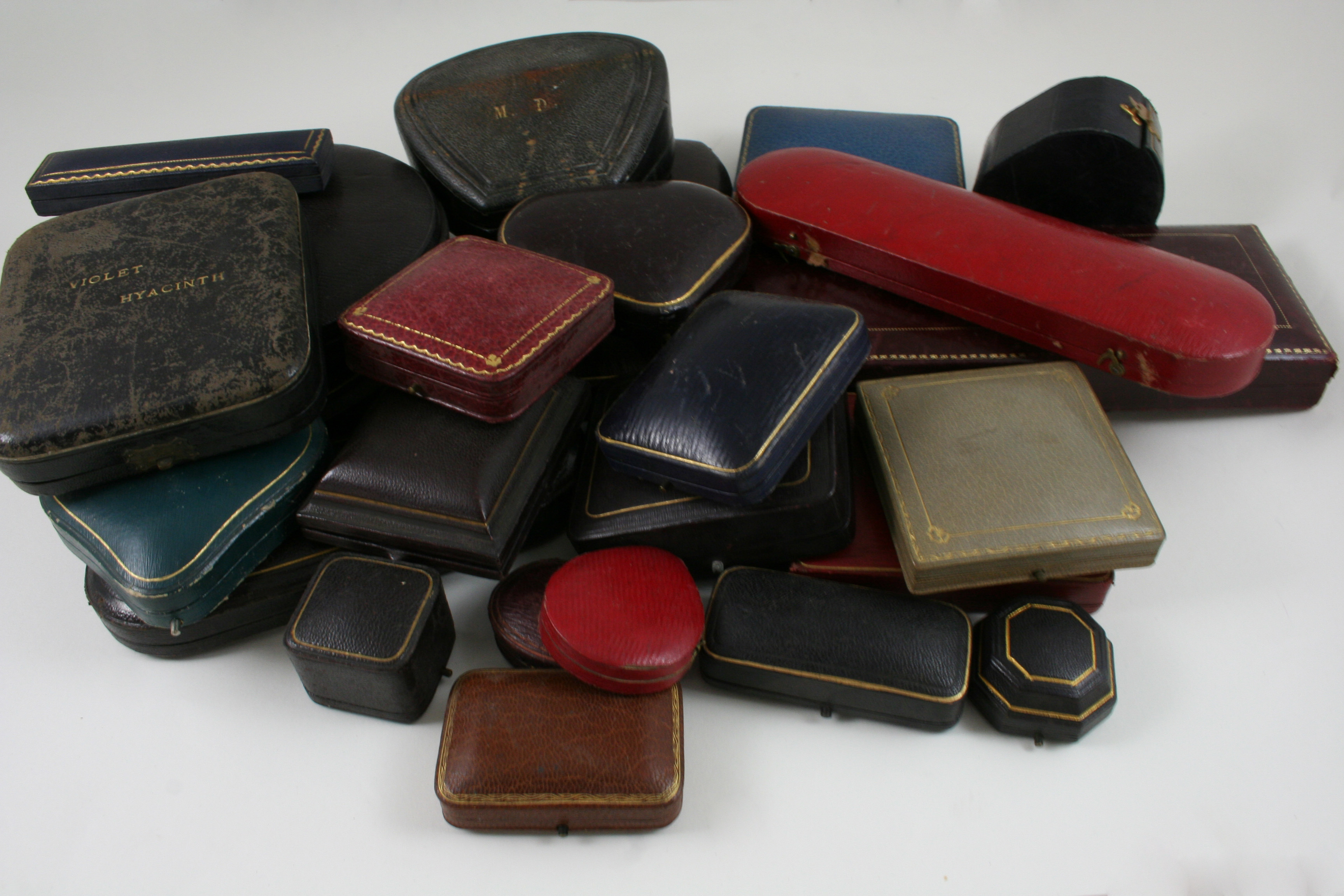 A QUANTITY OF JEWELLERY BOXES consisting of fifty assorted boxes of varying sizes and shapes.