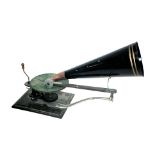 EARLY HORN GRAMOPHONE - THE GRAMOPHONE an early hand wound pre tone-arm gramophone, with a metal