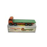 DINKY TOYS - FODEN FLAT TRUCK a boxed Dinky Toys 902 Flat Truck, with an orange cab and chassis