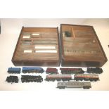 HORNBY & TRIANG LOCOMOTIVES & ROLLING STOCK a variety of Hornby Dublo and Triang unboxed items,