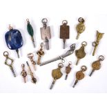 ANTIQUE WATCH KEYS 17 watch keys including a silver coloured Horses's Hoof, 3 rolled gold