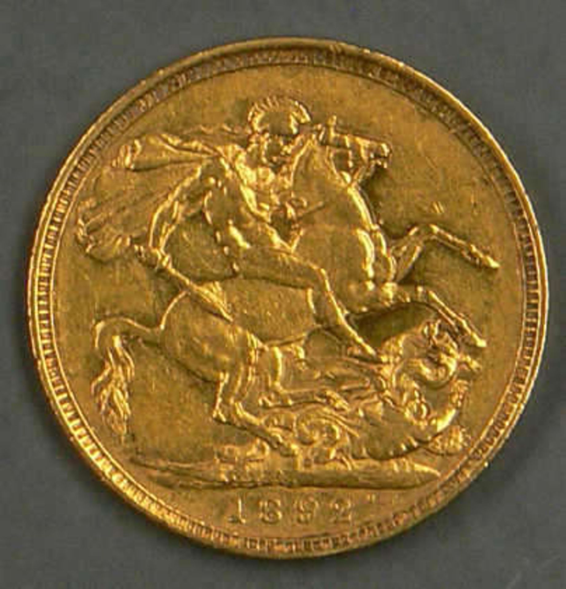 Großbritannien 1892, 1 Pfund - Goldmünze "Victoria Jubilee". Gewicht: 7,9 g (7,24 g fein). - Bild 2 aus 2