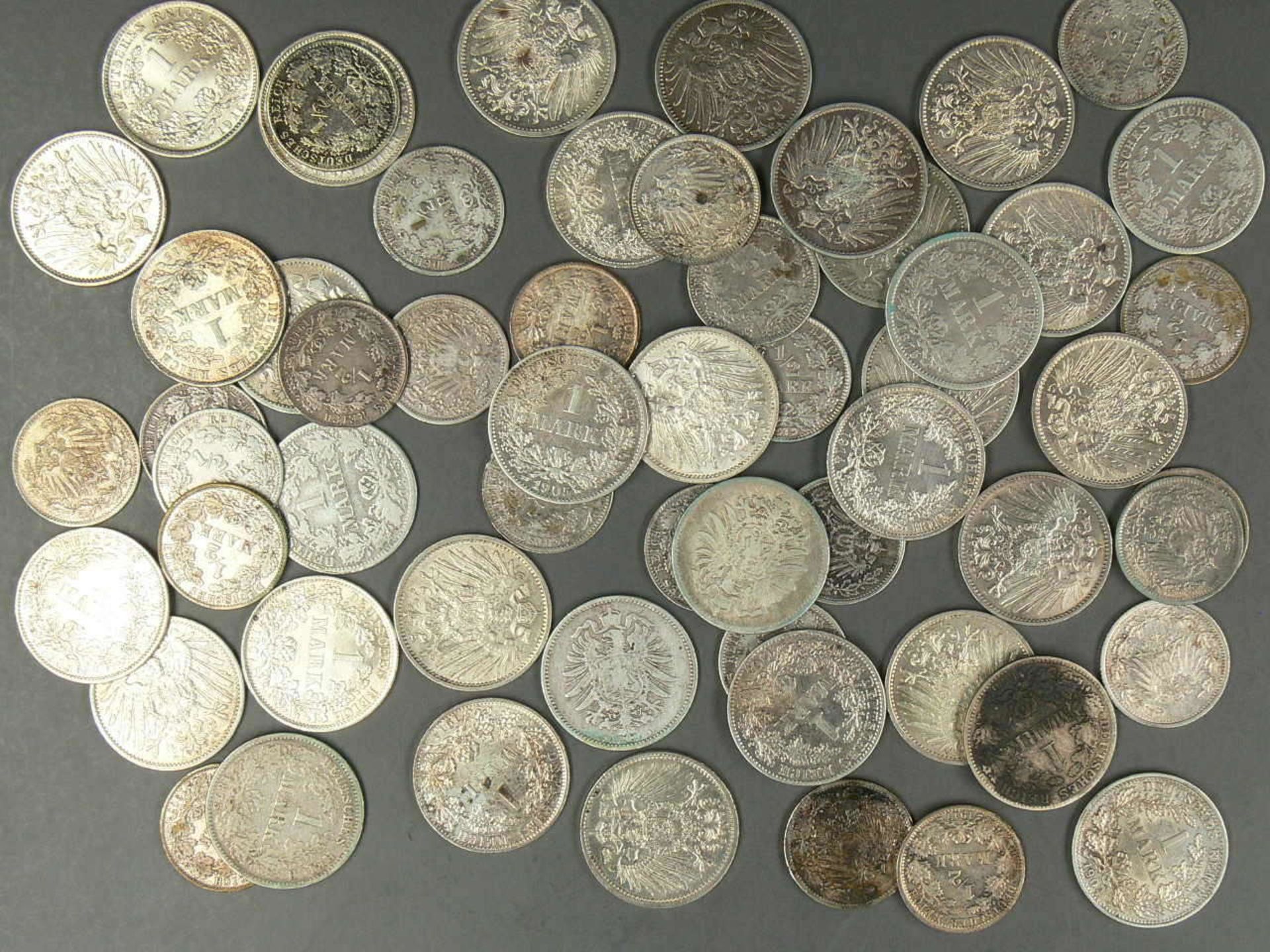 Deutsches Kaiserreich, Münzlot, bestehend aus 34 x 1.- Mark - Silbermünzen und 25 x 1/2 Mark -