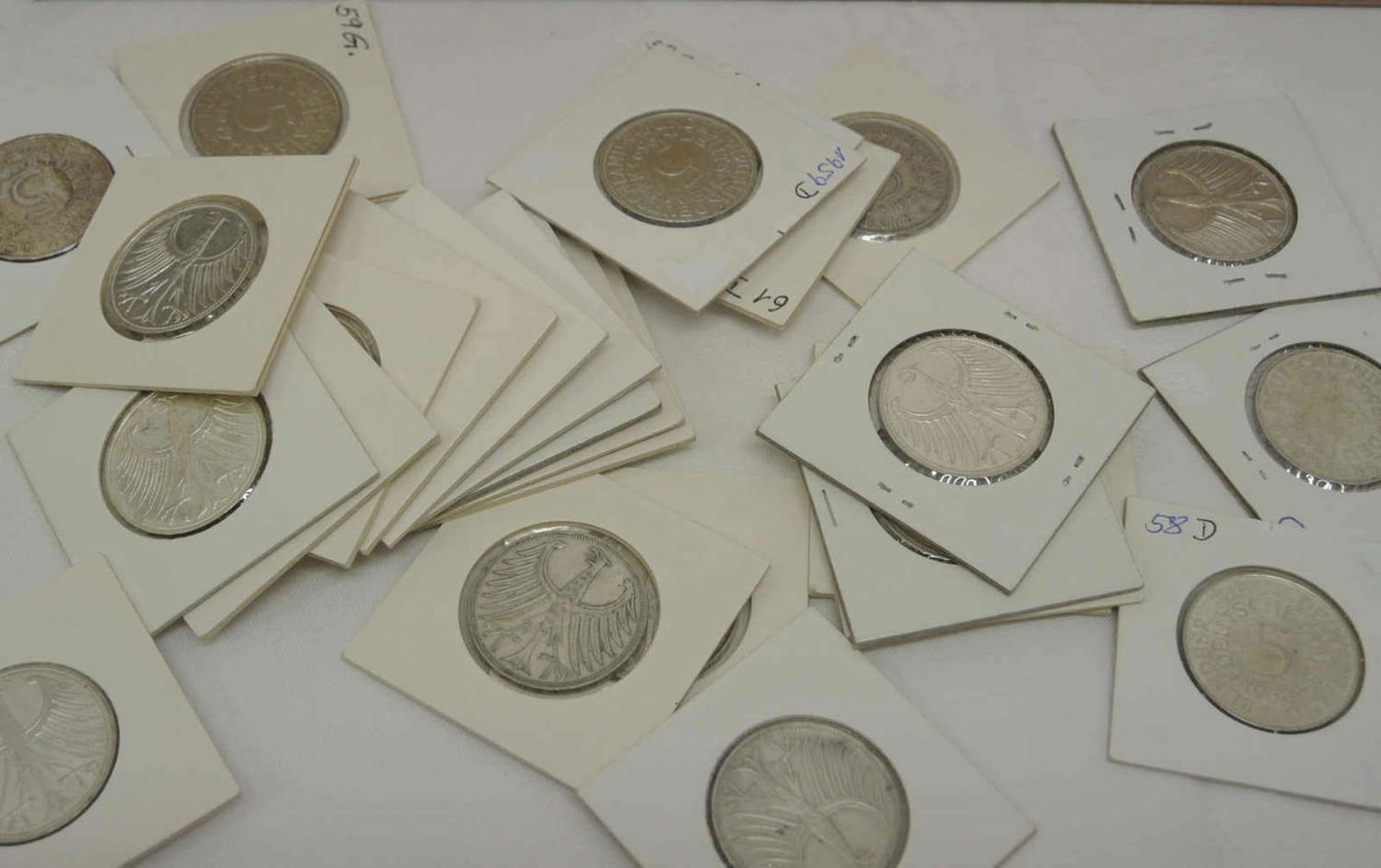 Silberadler - Sammlung, 5 DM Stücke, bestehend aus 72x 5 DM Silber, 1951-1974, komplett ohne 1958 j, - Bild 2 aus 2