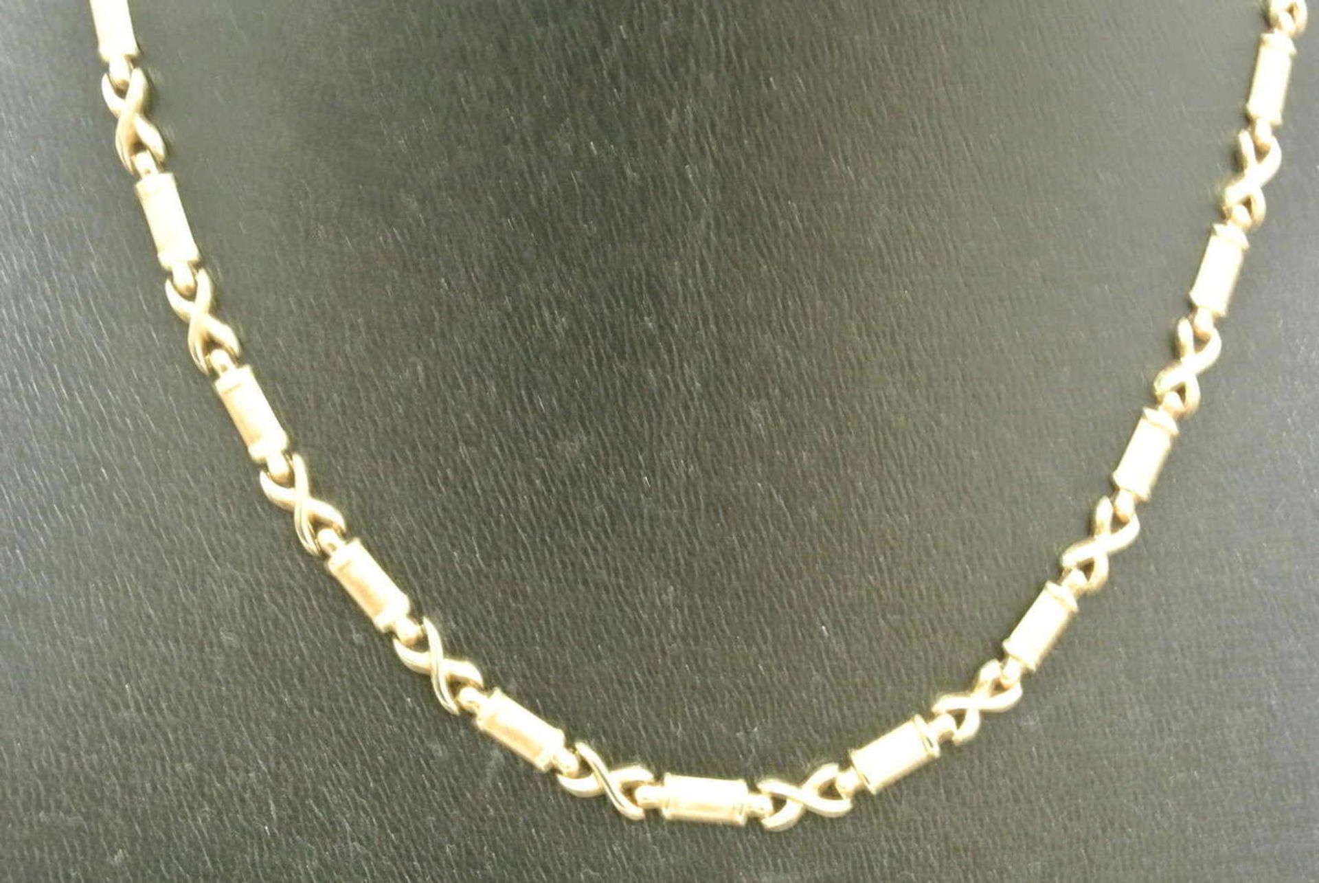 Kette, 585er Gelbgold, Länge ca. 47 cm, Gewicht ca. 11,15 gr Necklace, 585er yellow gold, length