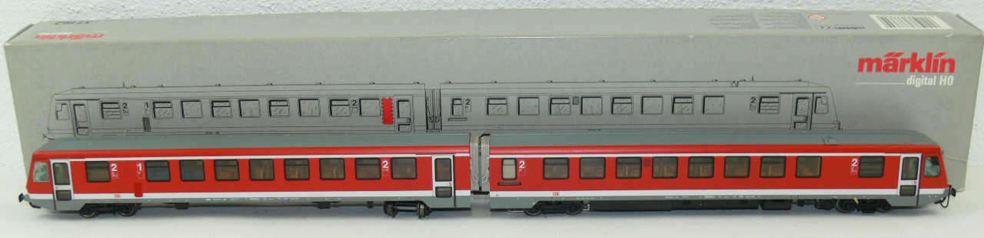 Märklin 37762, Diesel - Triebwagenzug BR 628.2. Digital. Neuwertiger Zustand mit Probe Laufspuren.