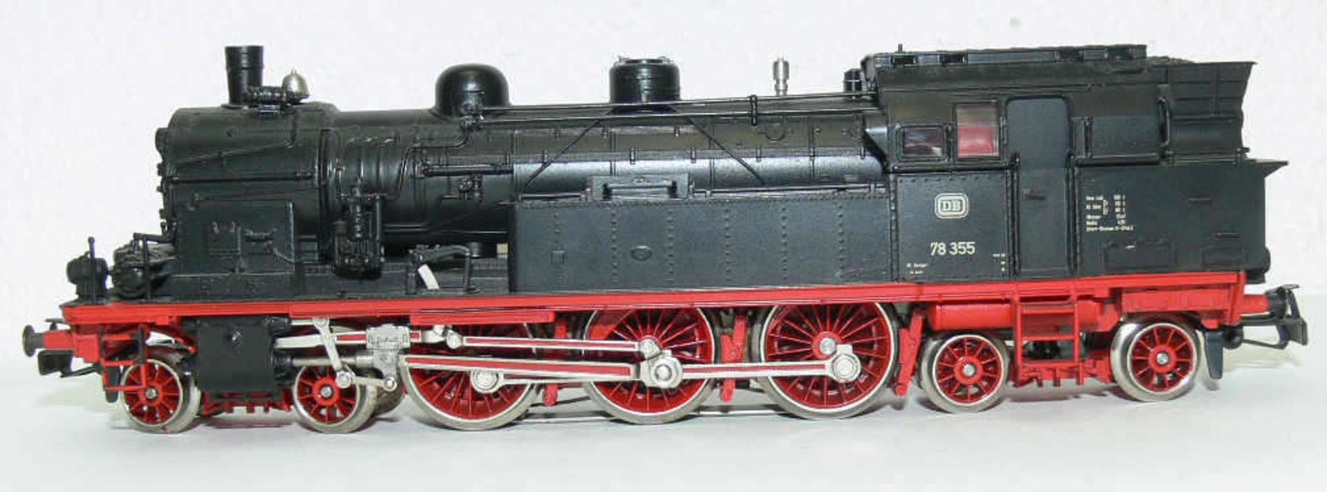 Märklin Dampflokomotive BR 78 der Db. BN 78 355. Ohne OVP. Mit leichten Laufspuren.