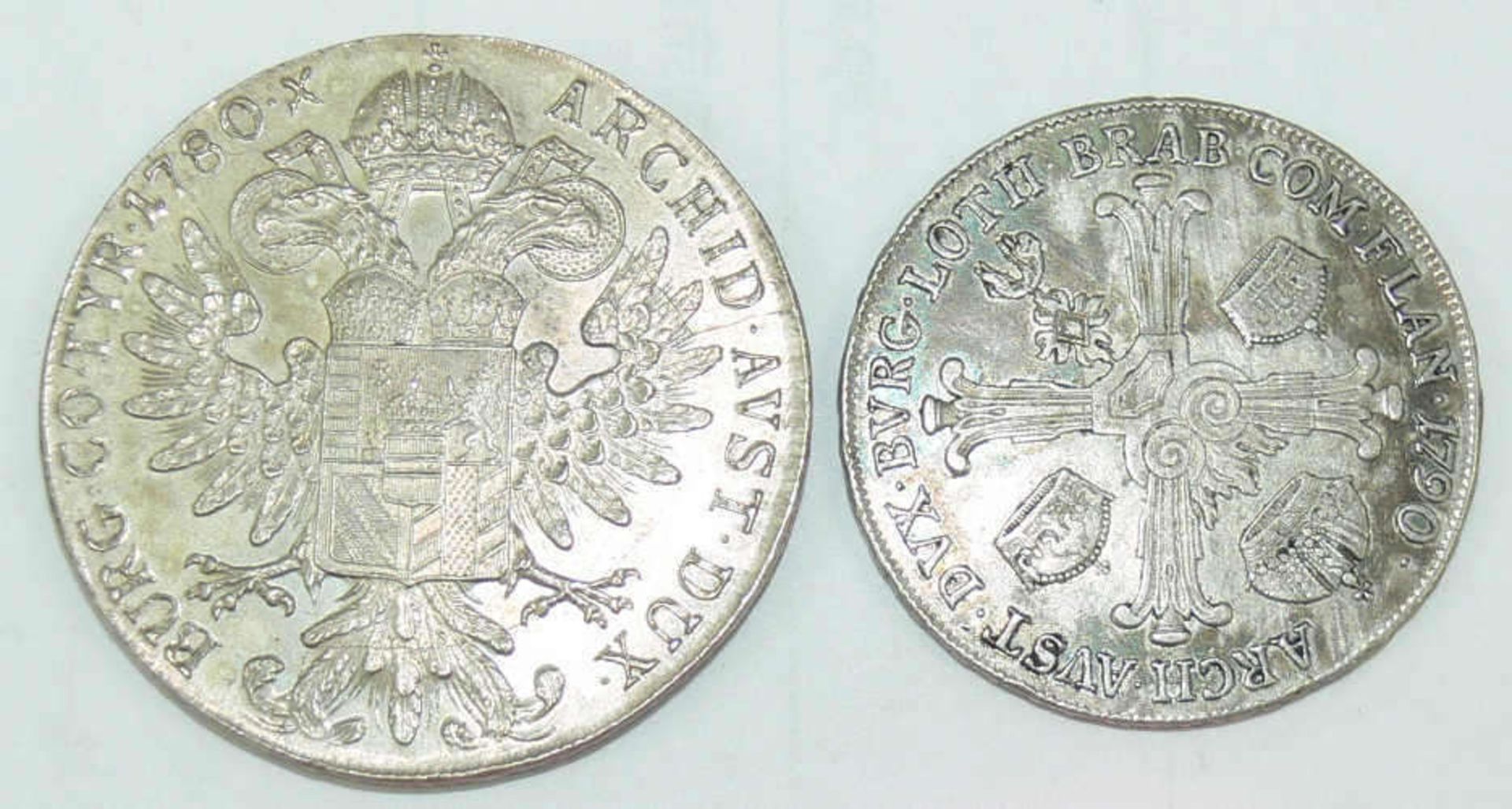 Österreich 1790 A, 1/2 Kronentaler, Joseph II, Wien, Silber, ss. und Theresientaler, silber. - Bild 2 aus 2