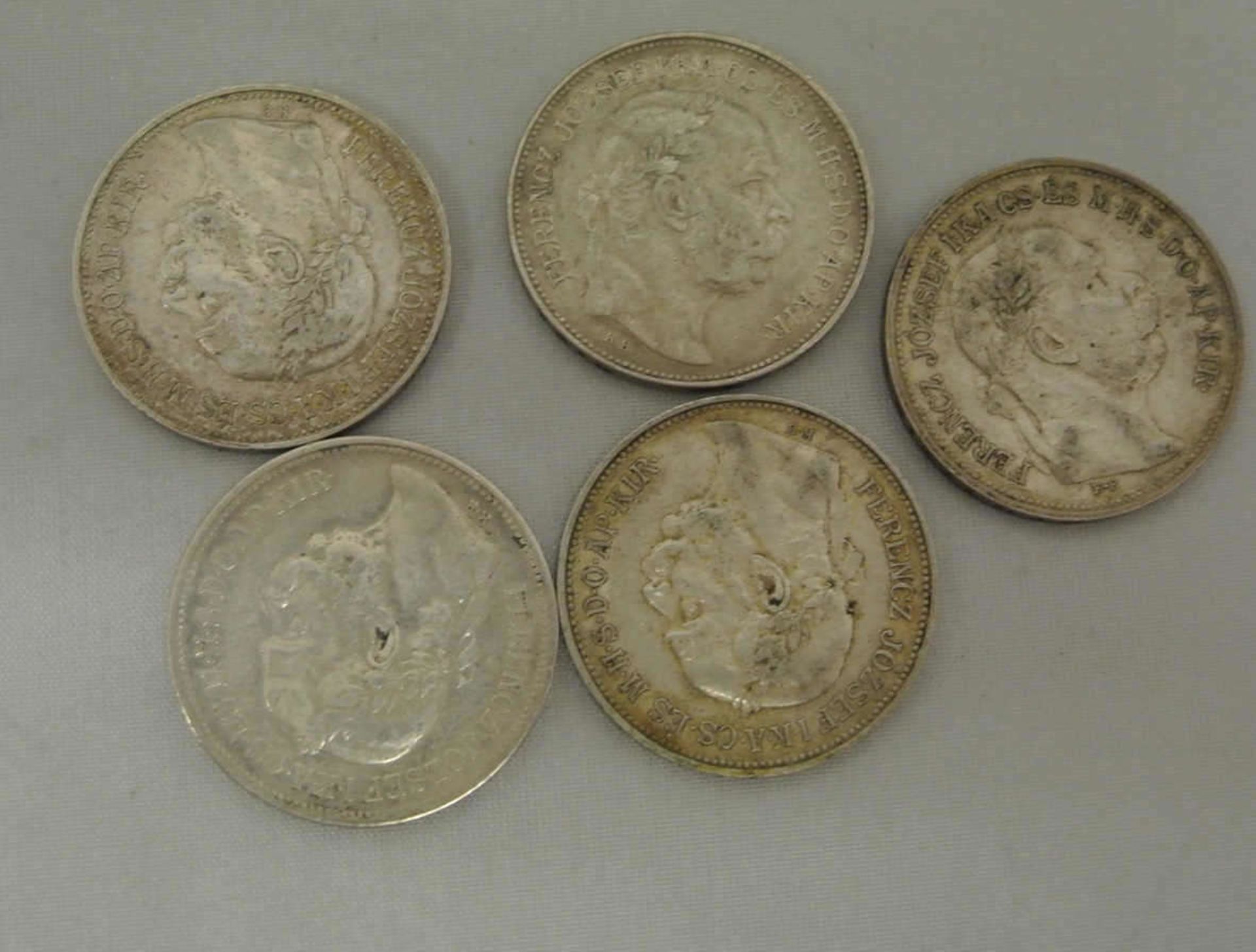 Lot Österreich Silbermünzen, 5x 2 Korona, dabei 3x 1912, sowie 2x 1913. Erhaltung: sehr schön - - Bild 2 aus 2