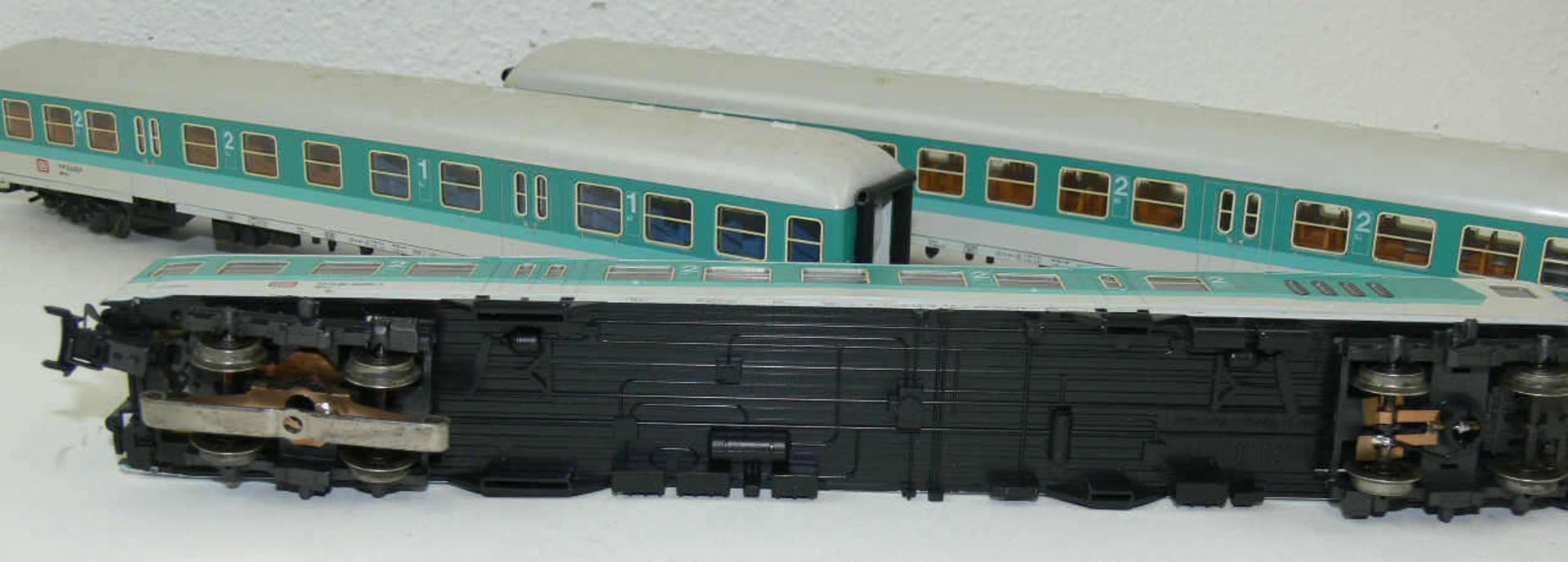 Märklin 4228,59,60, Diesel - Nahverkehrszug "Mintling". Steuerwagen 2. Klasse, Wagen 1. + 2. - Bild 2 aus 2