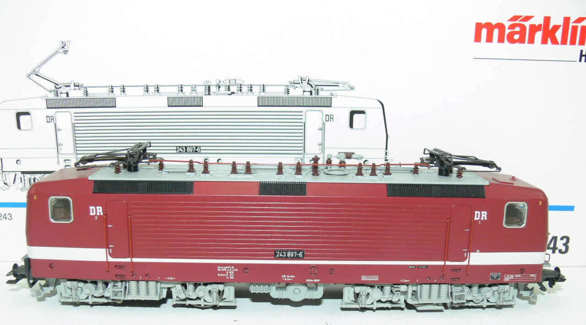 Märklin H0 3443, E - Lokomotive BR 243 er DR. BN 243 897-3. Sehr guter Zustand. In OVP.