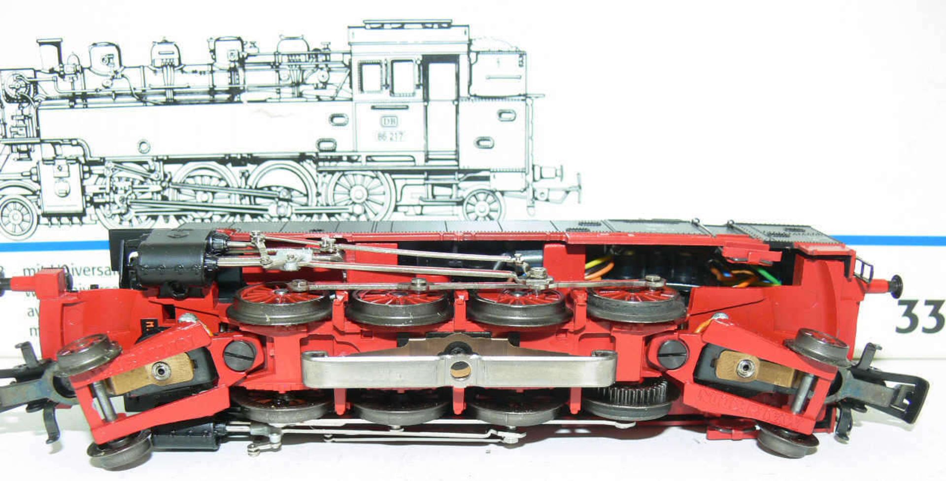 Märklin 33691, Dampflokomotive BR 86 der DB. BN 86 217. Neuwertiger Zustand in OVP (ohne Einsatz). - Bild 2 aus 2