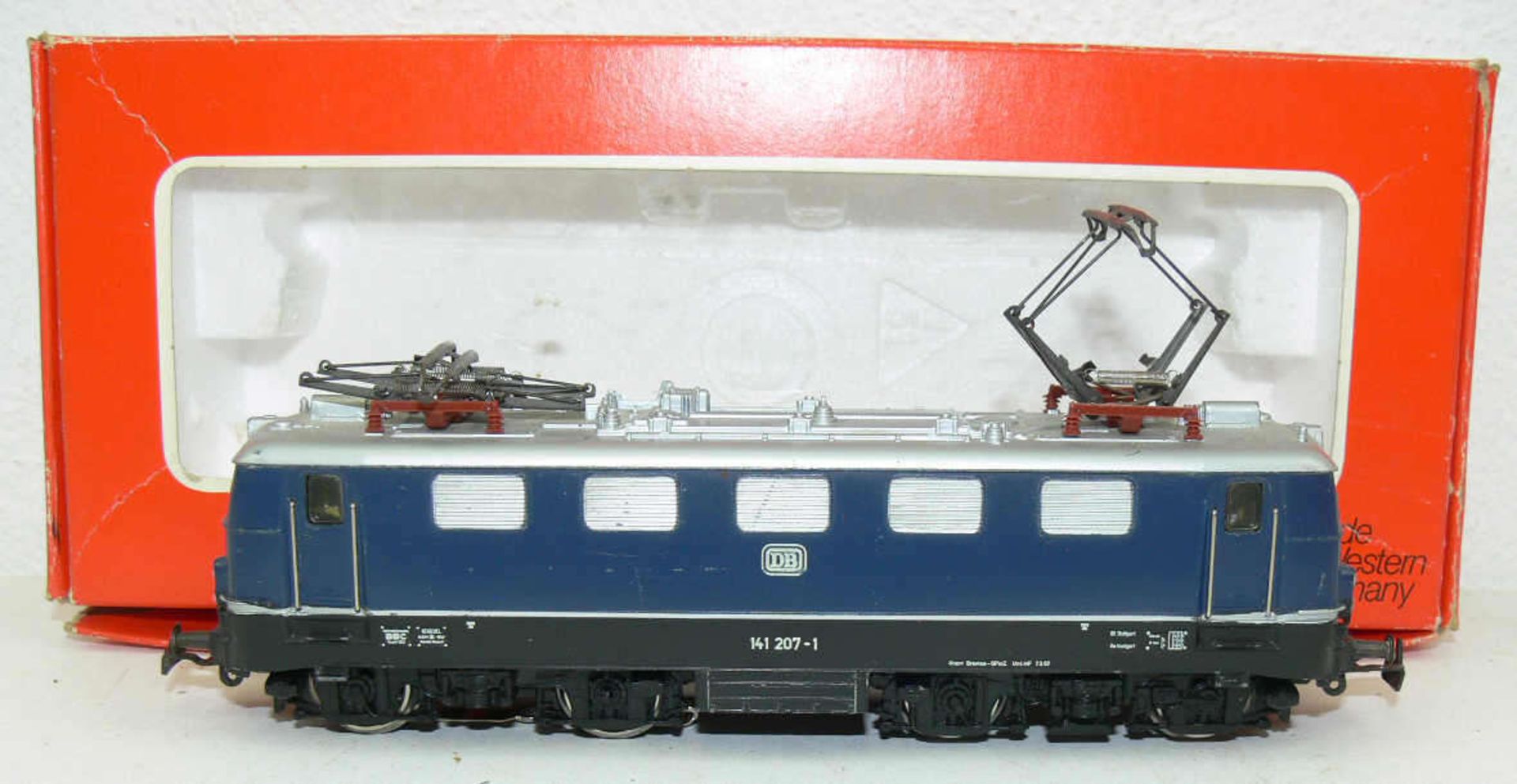Märklin - Primex H0 3033, E - Lokomotive BR 141 der DB. BN 141 207-1. Guss, blau. Leichte