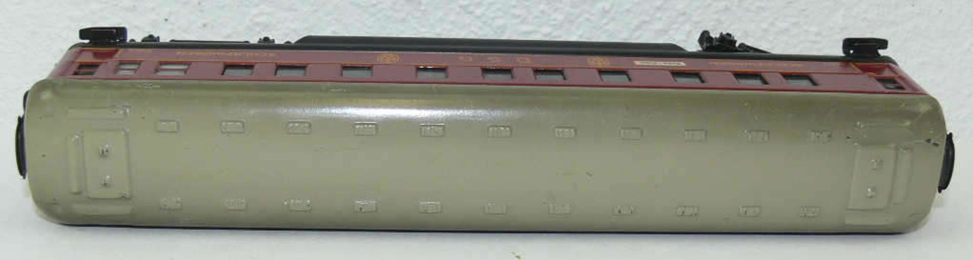 Märklin H0, 346/3, Schürzenwagen Schlafwagen der DSG, 50er Jahre, mit Beleuchtung. Mit leichten - Bild 2 aus 3