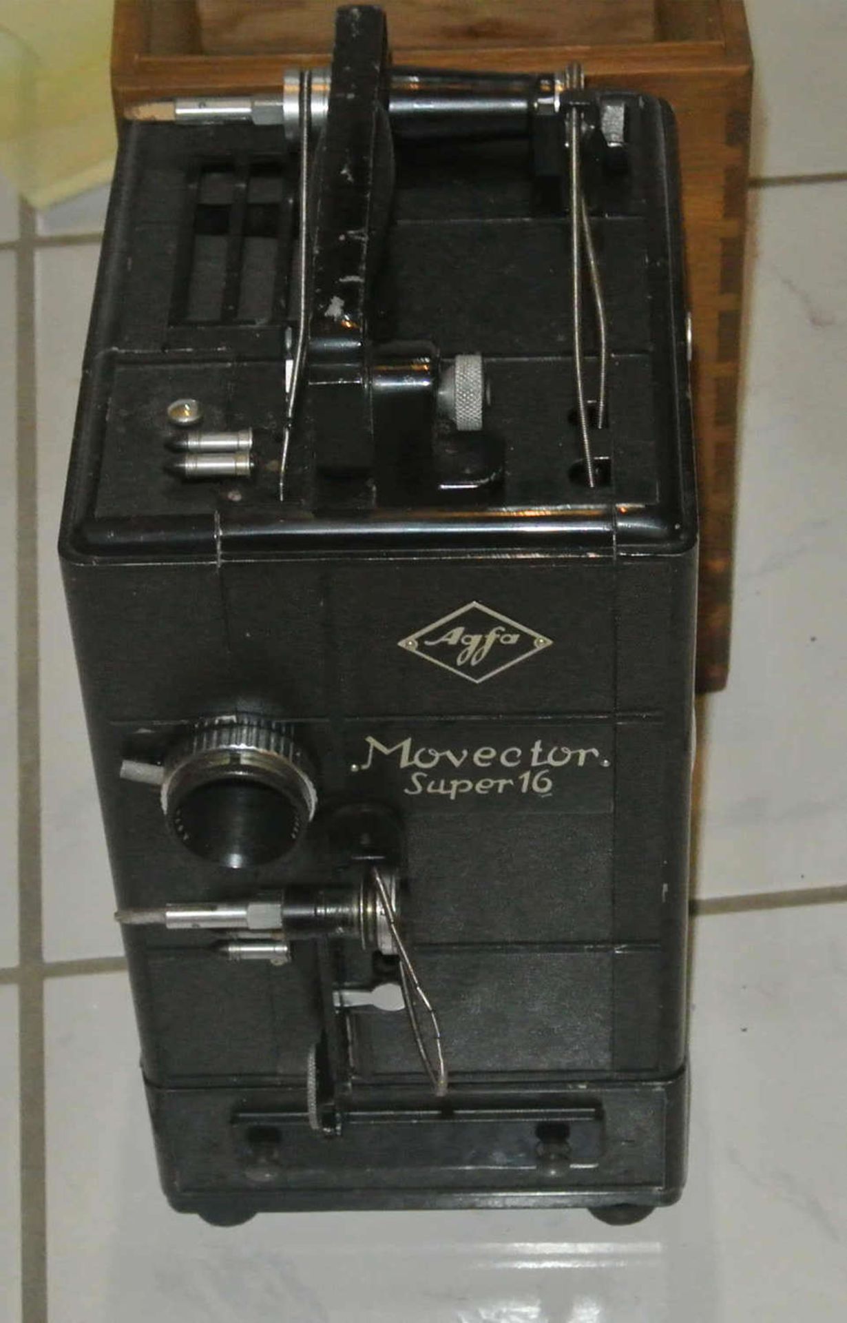 Agfa Movector Super 16, im Original Holzkasten, schwere Ausführung - Bild 2 aus 3