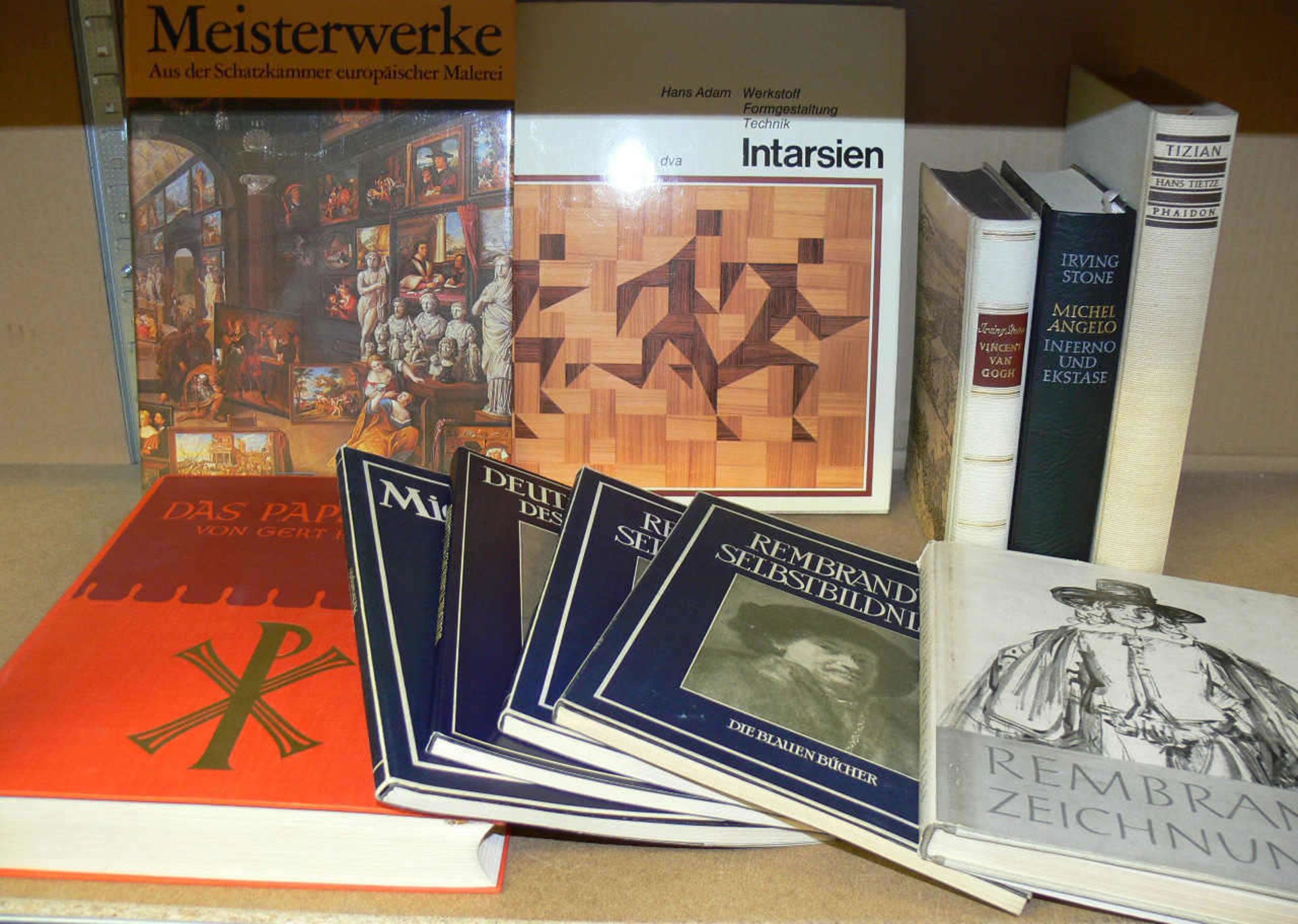 Konvolut Bücher die Kunstwissenschaft betreffend. U.a. Weltkunstgeschichte Bd. 1+2, Alois