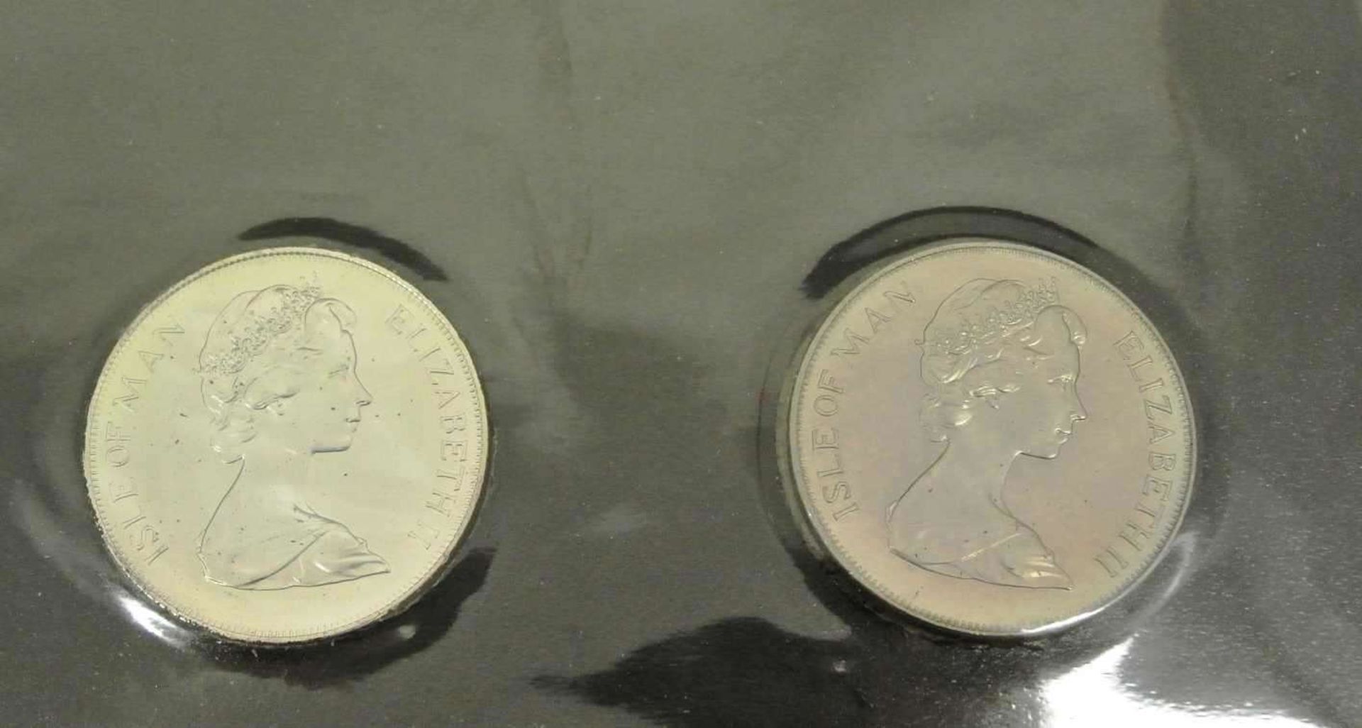 Isle of Man 1977, 25jähriges Regierungsjubiläum von Königin Elisabeth II., 2x1 Crown, dabei 1x