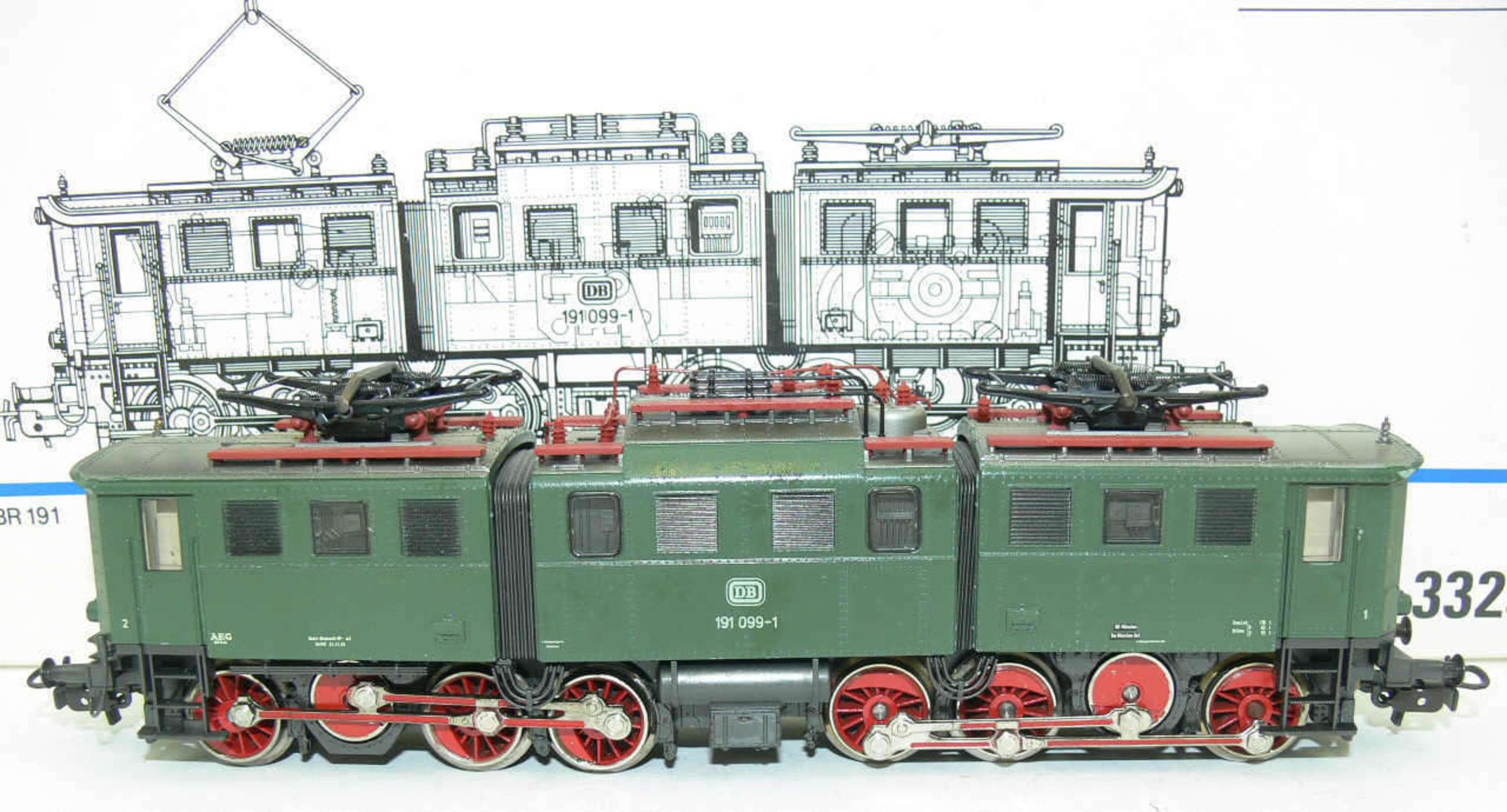 Märklin 3329, E - Lokomotive BR 191 der DB. BN 191 099-1. Guss. Ohne Schleifer, sonst guter Zustand.
