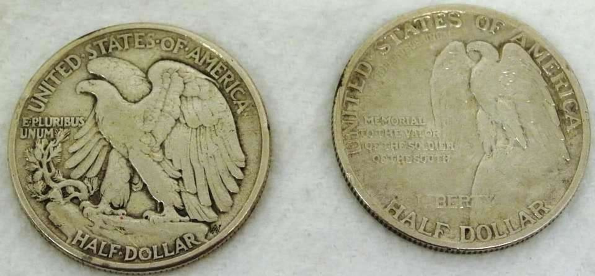 USA, 2x 1/2 Dollar, 1x Stone Moutain Memorial 1925, sowie 1x Walking Liberty 1945