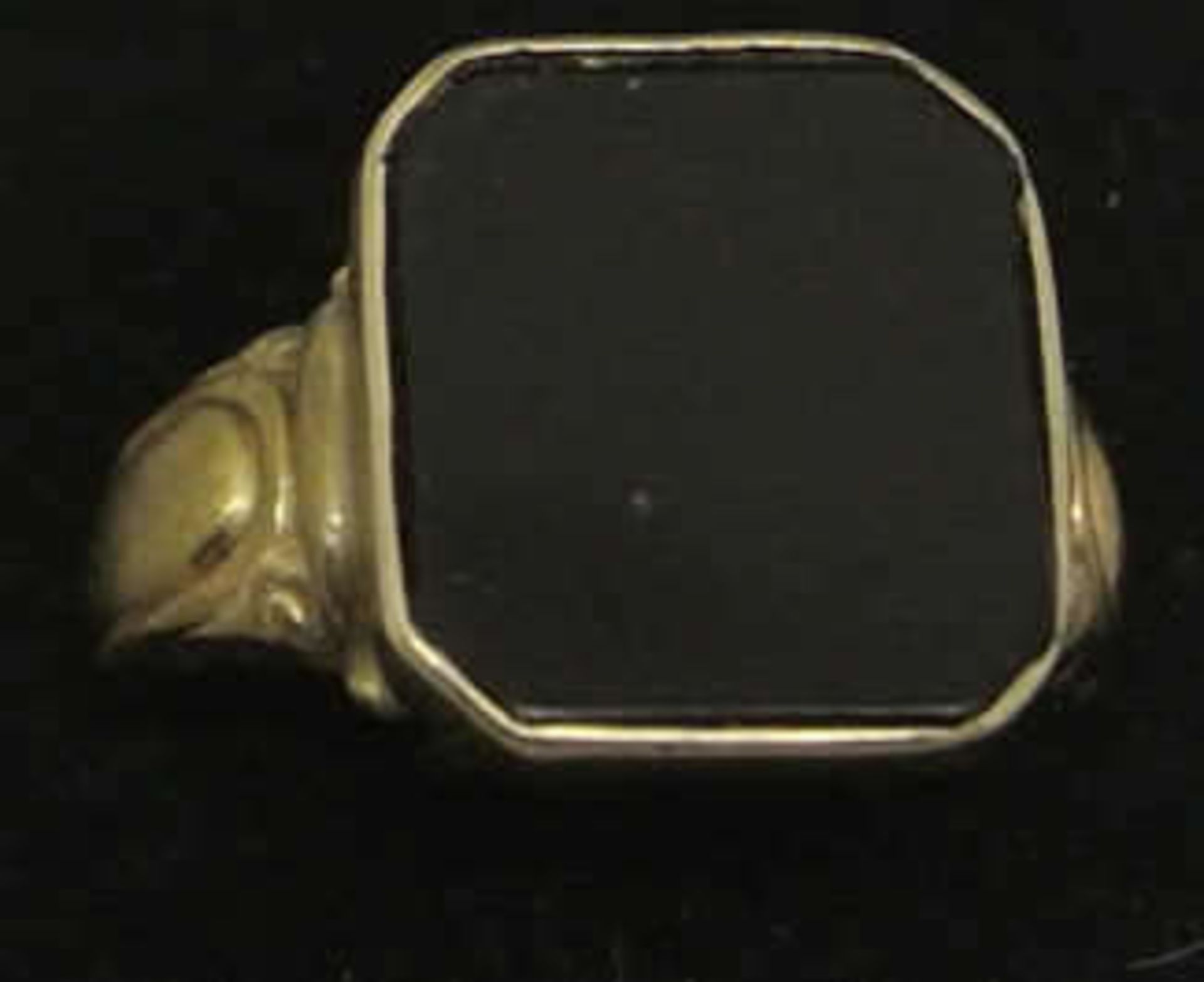 Herrenring, 333er Weißgold, besetzt mit Onyx. Ringgröße ca. 58, Gewicht ca. 4 gr Men's ring, 333