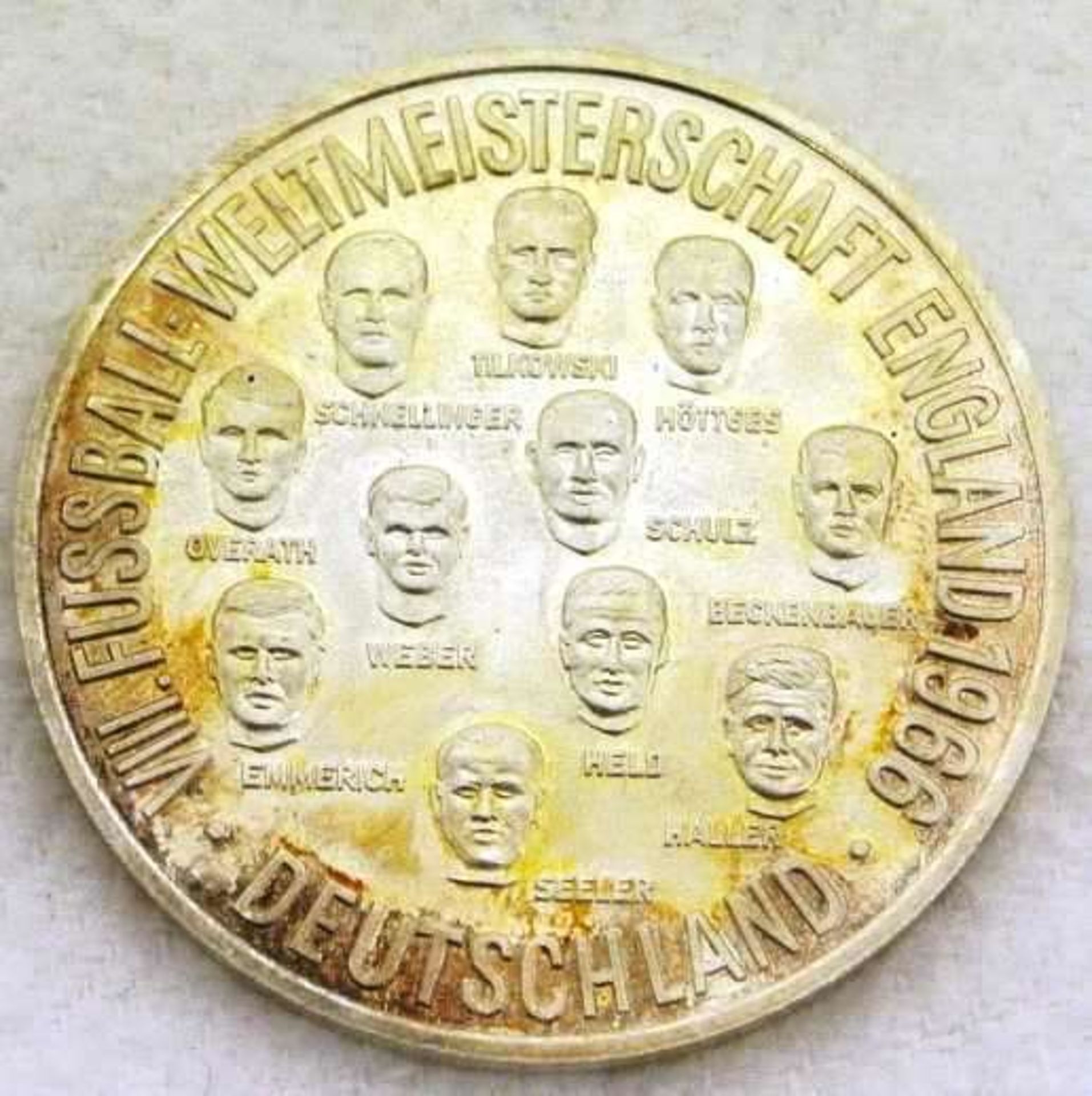 Silbermedaille "Fußballweltmeisterschaft 1966, Vize Weltmeister" mit allen Spielerköpfen. Gewicht - Bild 2 aus 2