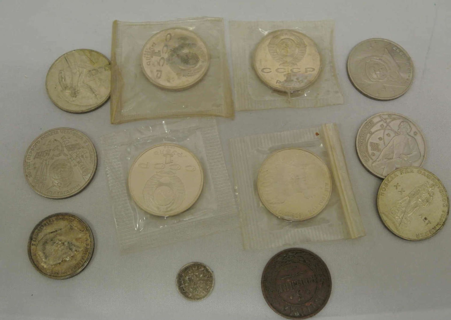 Lot Russland - Münzen, dabei z.Bsp. auch 1x 50 Kopeken 1913