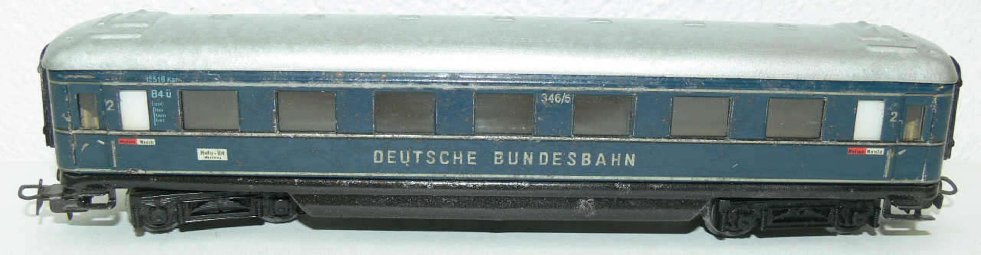 Märklin H0, 346/6, Schürzenwagen "Deutsche Bundesbahn", 2. Klasse. Mit Gebrauchsspuren.