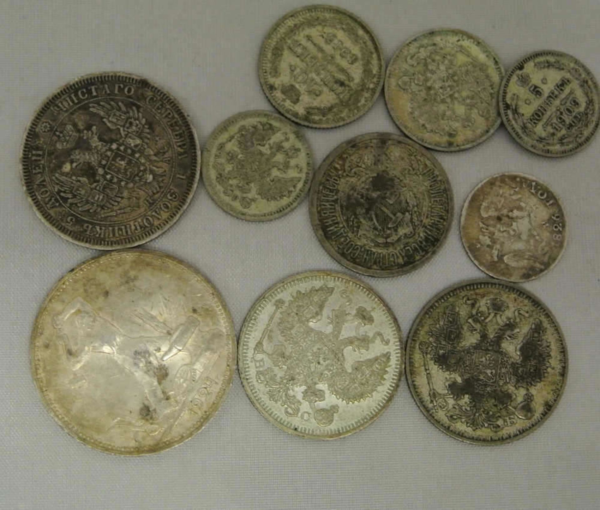 Lot Münzen Russland, Silber, dabei z.Bsp. 5 Kopeken 1826, 25 Kopeken 1850, etc. Insgesamt 10 Münzen