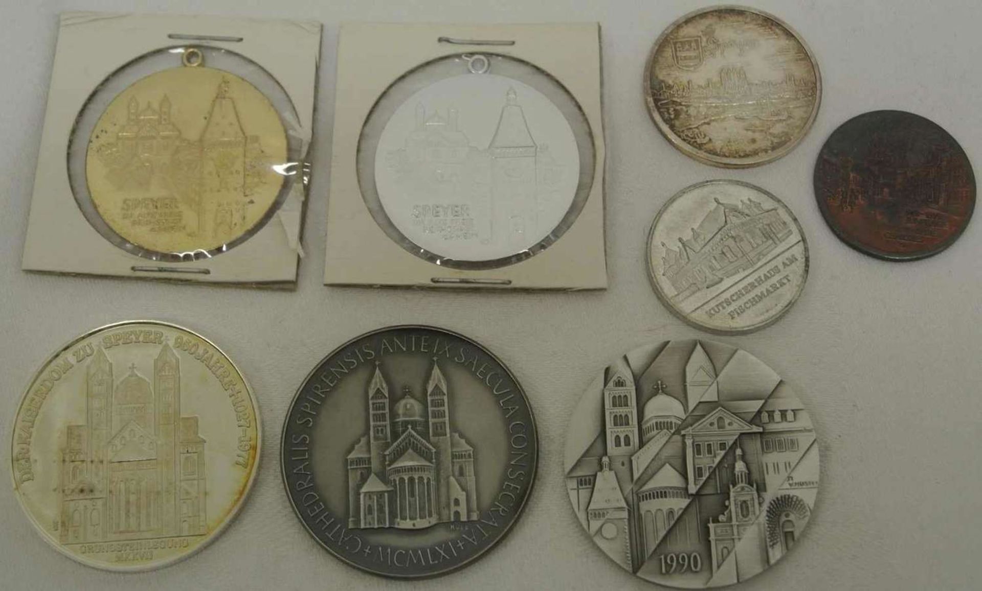 Lot Medaillen "Speyer", dabei 3x Silber (Gewicht ca. 79 gr), sowie 5x unedele Medaillen.