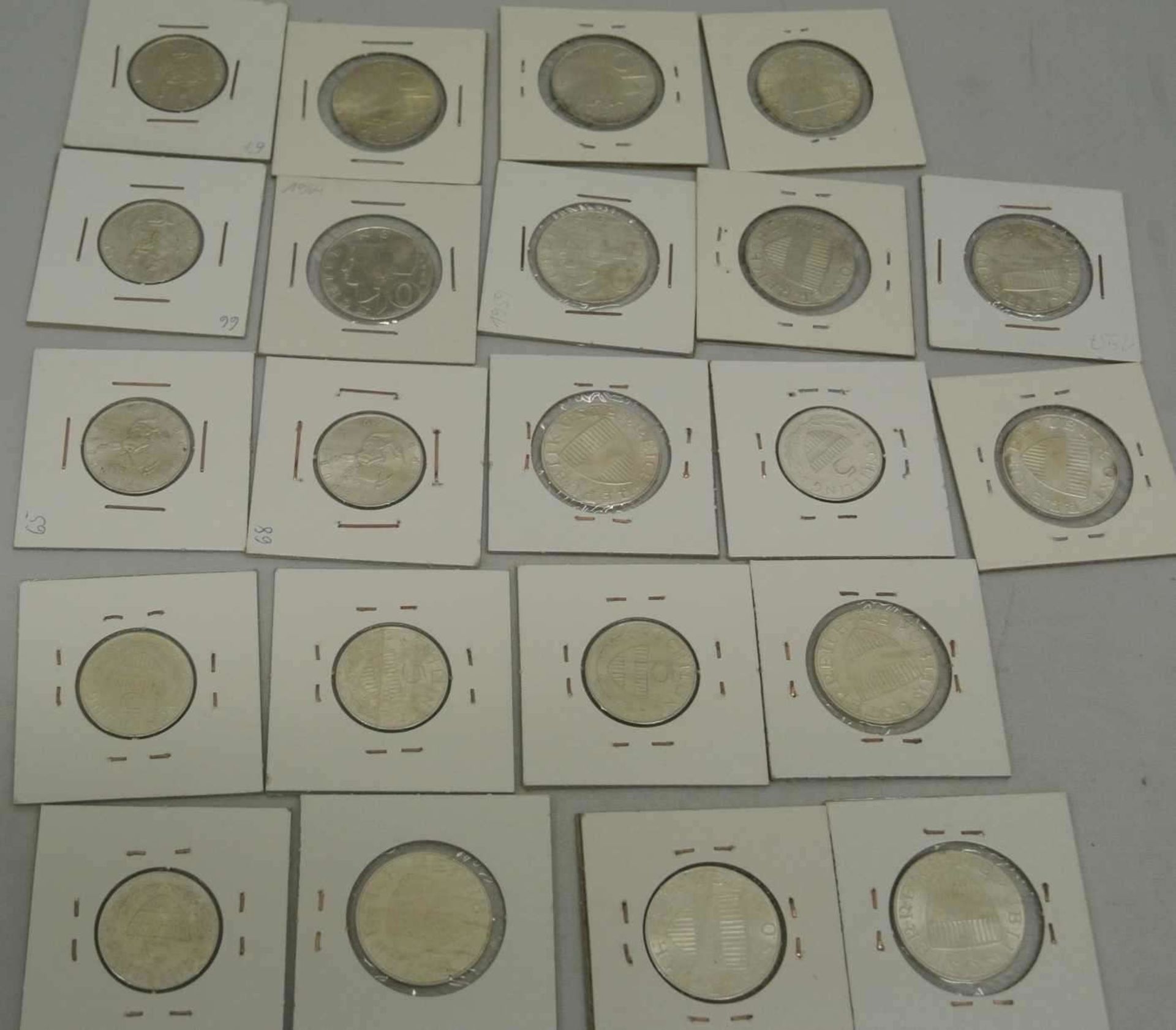 Lot Münzen Österreich, 5+10 Schilling Münzen, dabei 10 Schillinge Jahrgang 1957-1959, 1964-1973, 5 - Bild 2 aus 2