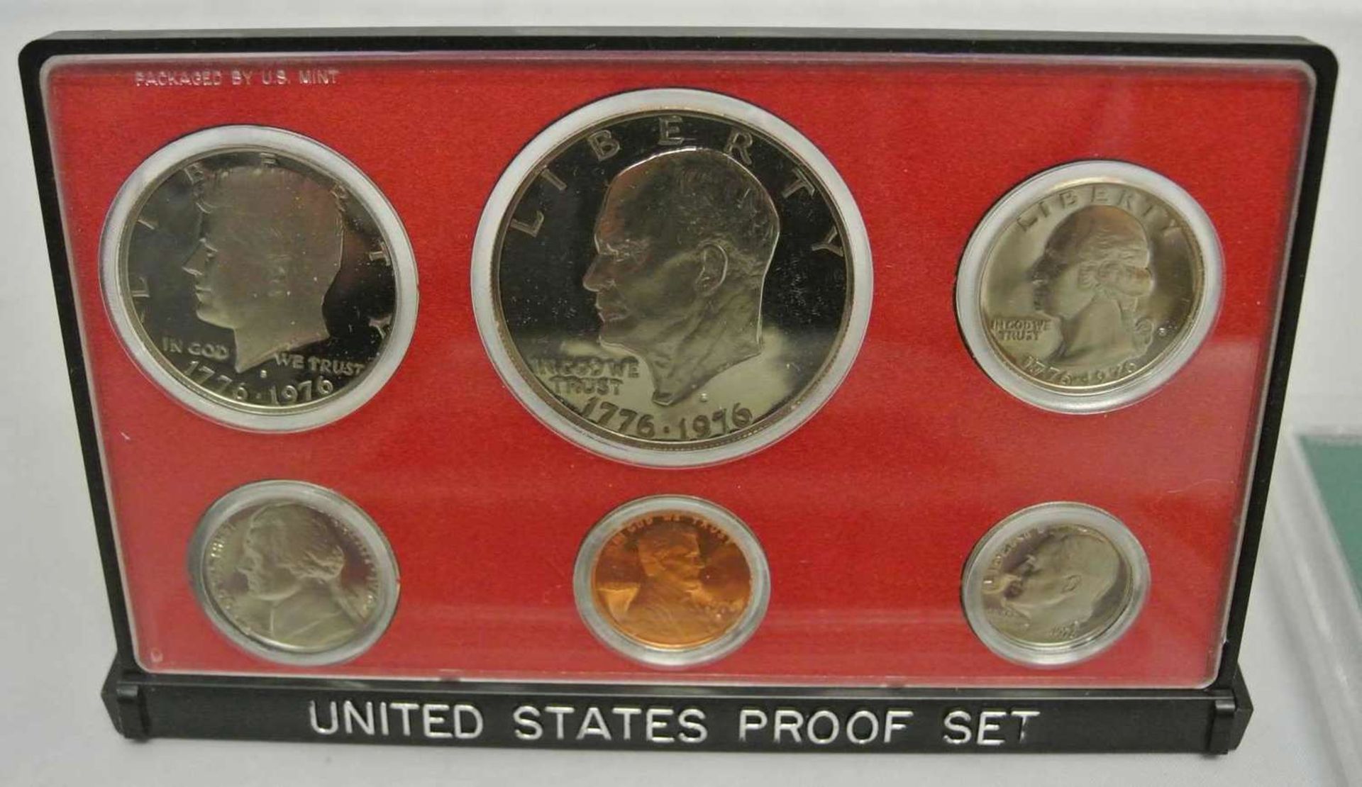 USA, 5 Kursmünzsätze, dabei Jahrgang 1992-1995, sowie 1 Proof Set von 1976 - Bild 2 aus 4