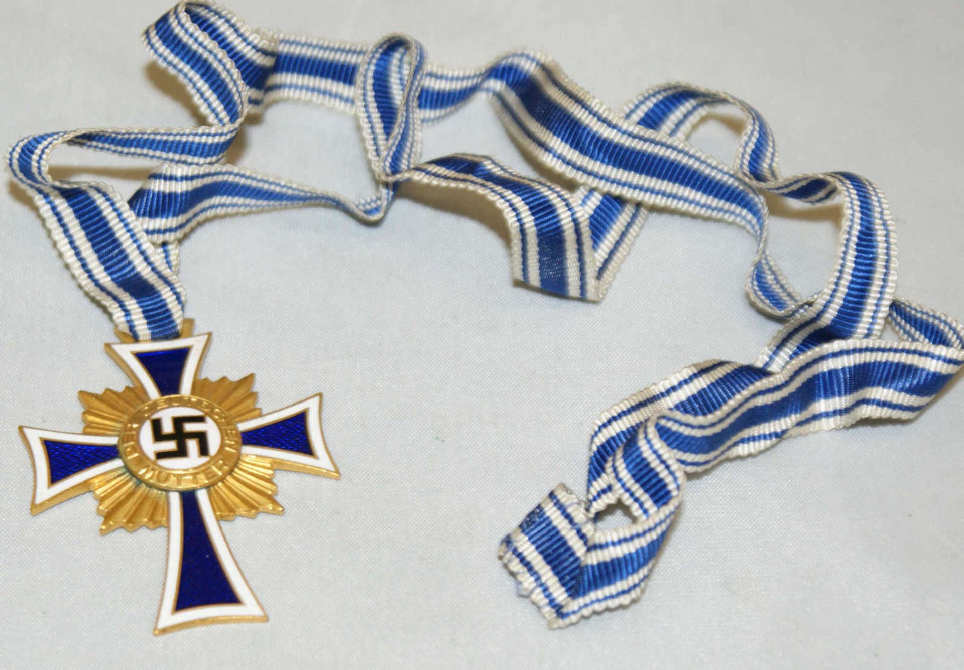 Mutterkreuz 1938, Deutschland 1933-1945, 3. Reich, Mutterkreuz in Gold, 1. Stufe, 2. Modell.