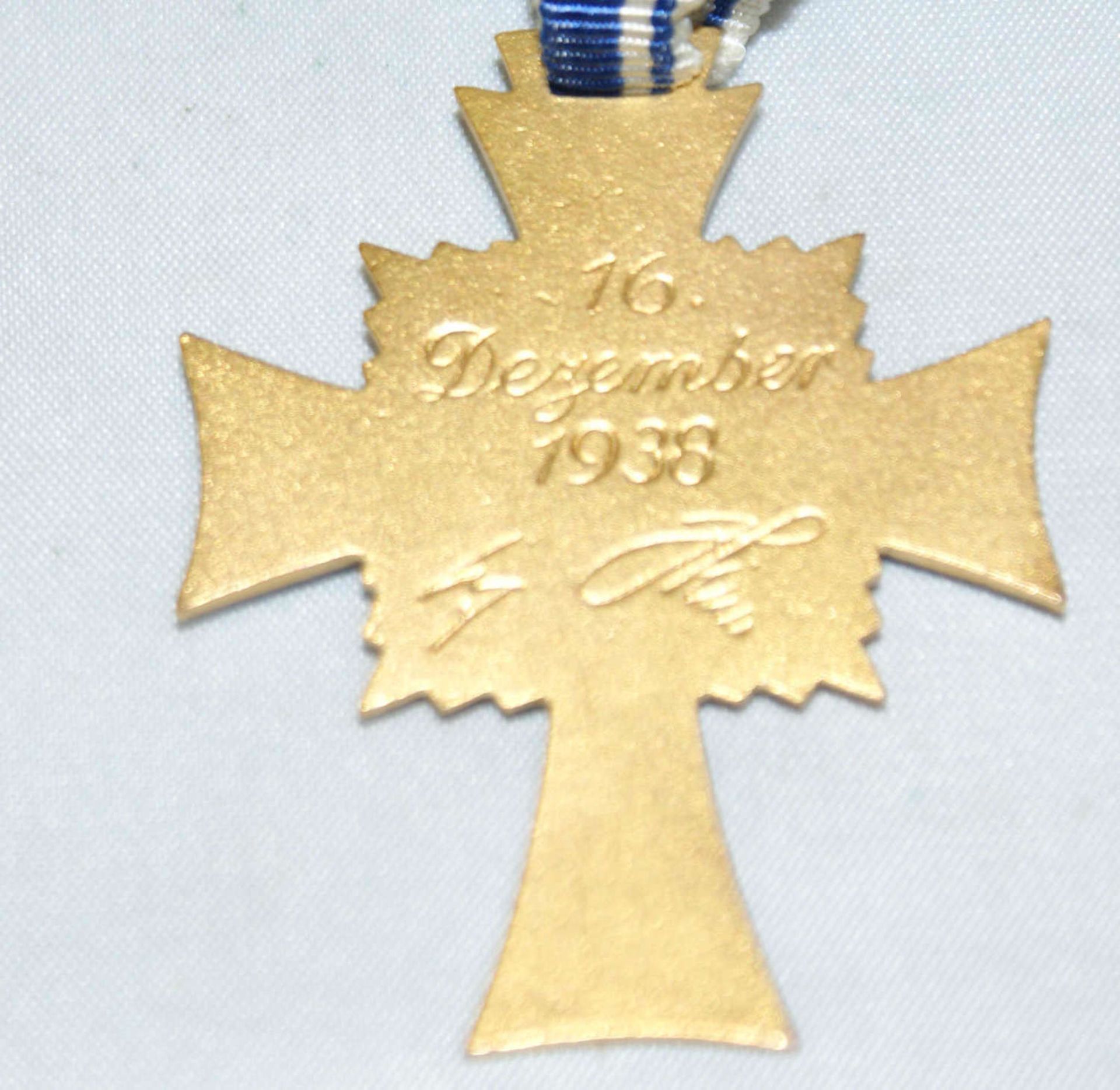 Mutterkreuz 1938, Deutschland 1933-1945, 3. Reich, Mutterkreuz in Gold, 1. Stufe, 2. Modell. - Bild 3 aus 3