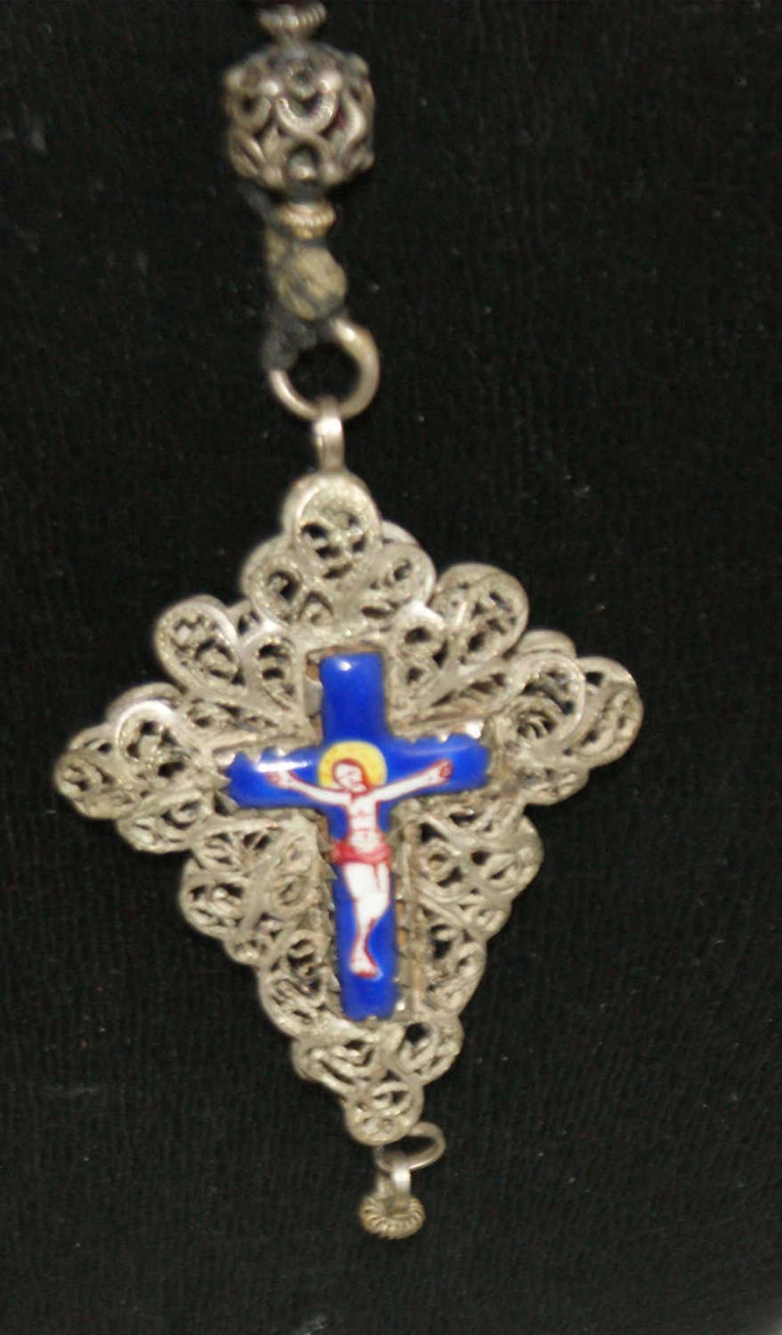 Sehr alter Rosenkranz mit Granaten, sowie Emaillearbeit am Kreuz. Guter Zustand. - Bild 2 aus 3