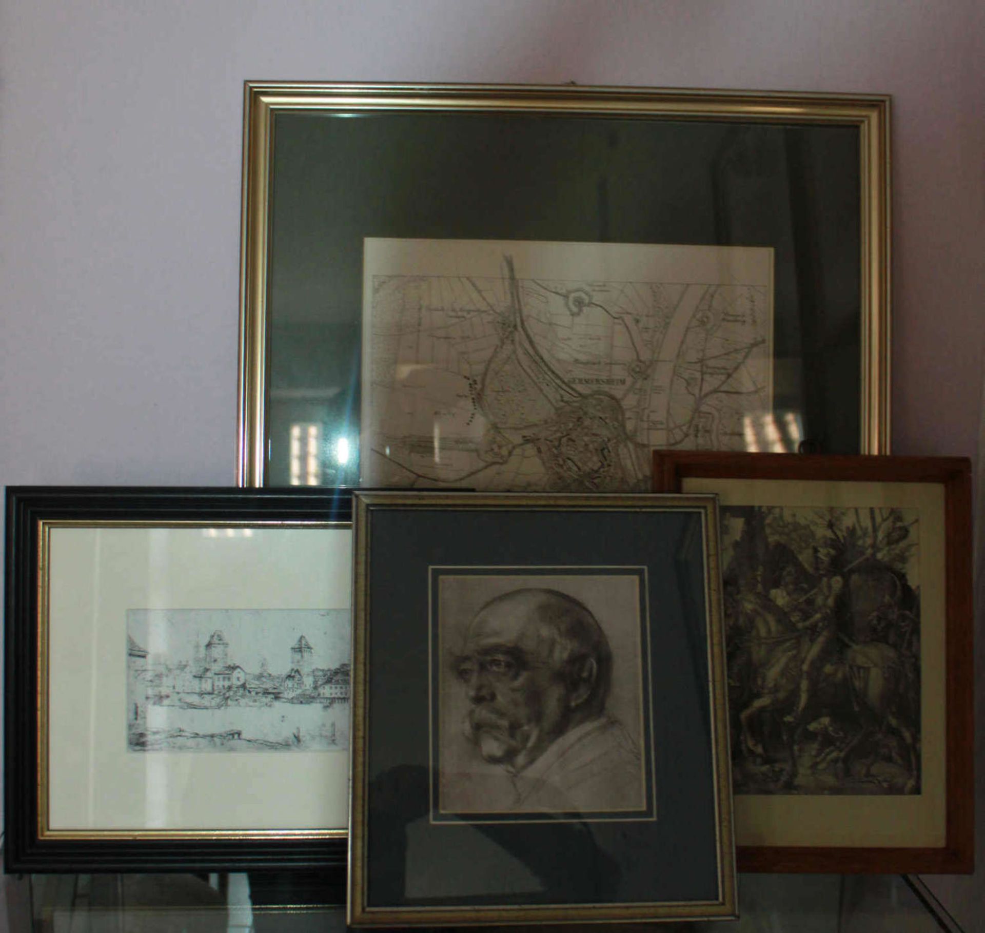 Lot von 4 Drucken, versch. Größen, Germersheim, Albrecht Dürer, Bismarck, etc. hinter Glas gerahmt