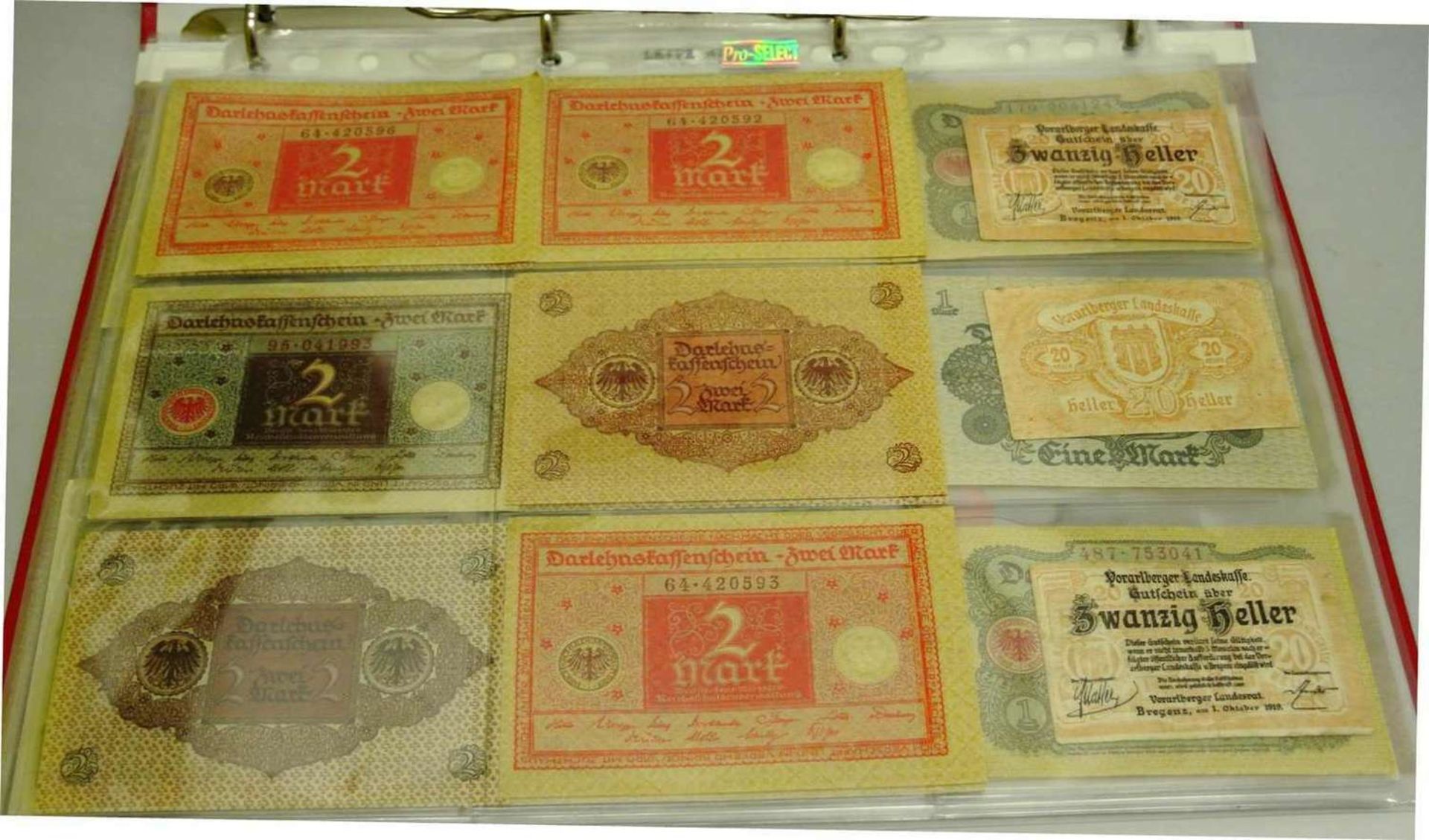 1 Ordner mit 12 Seiten gefüllt mit Geldscheinen, dabei Darlehenskassenscheine, 3 Banknoten BRD