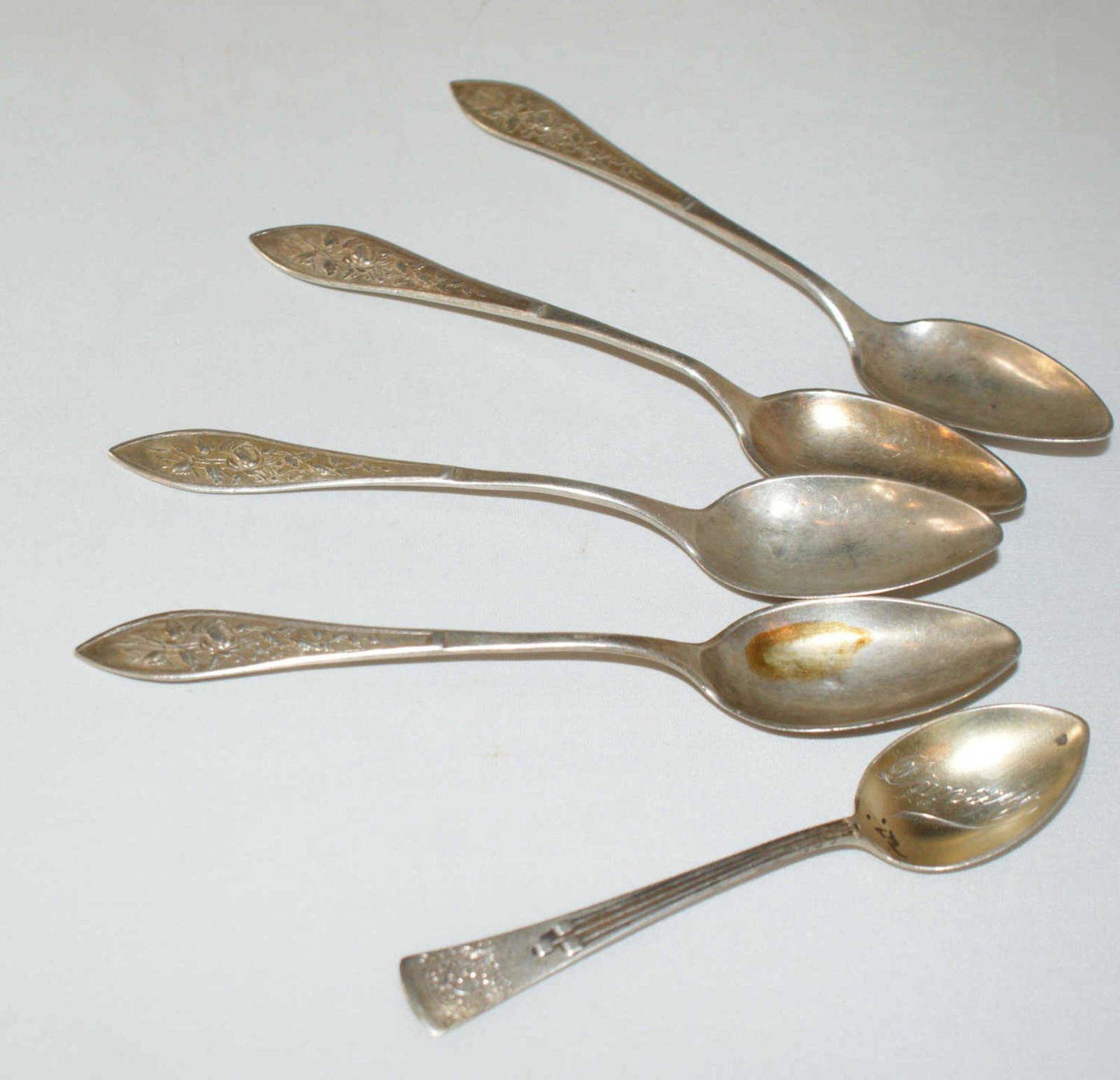 5 Jugendstil Kaffeelöffel, Silber, alle gepunzt, Gewicht ca. 64 gr