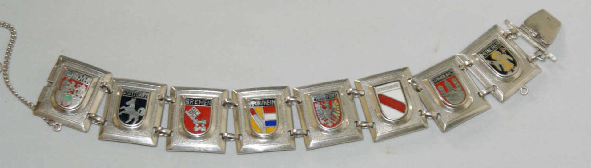 Armband, 835er Silber, verziert mit Stadt-Wappen, z.B. Bremen, Stuttgart, etc. Länge ca. 17 cm.